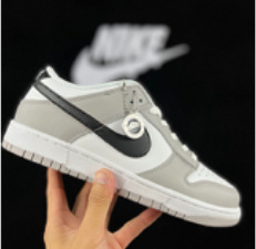 Nike Dunk Low SE