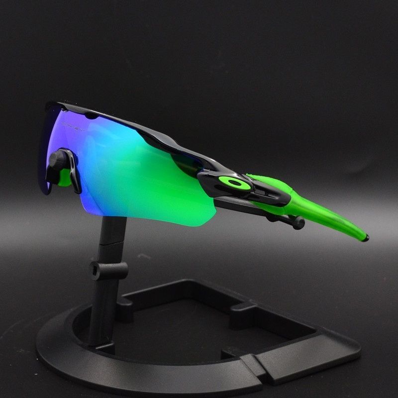 Oakley 9208 Sunglasses (9)